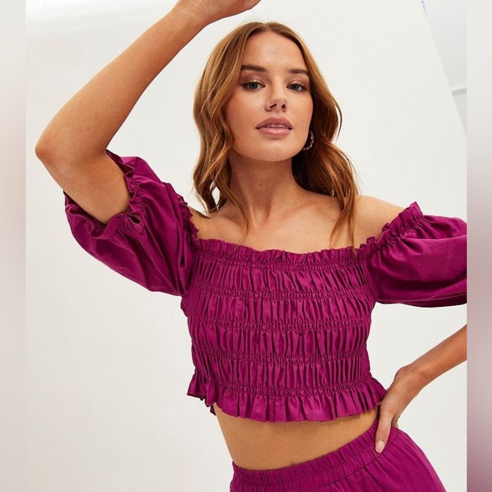 YFB ✨ NWT Linen/Rayon Elegant Magenta Off-Shoulder Crop Top with Puffy Sleeves